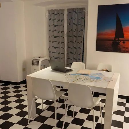 아파트 - Pieno Centro A 2 Passi Dall'acquario 제노바