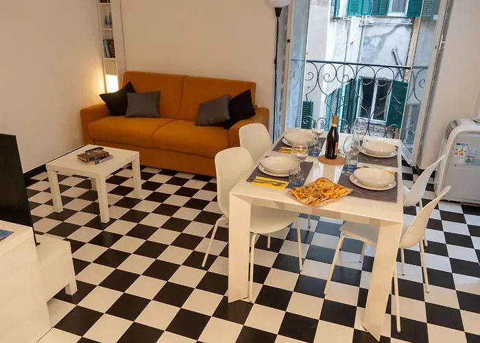 Apartmán - Pieno Centro A 2 Passi Dall'acquario Janov