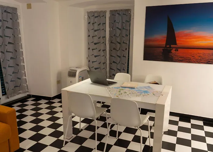 Apartmán - Pieno Centro A 2 Passi Dall'acquario Janov